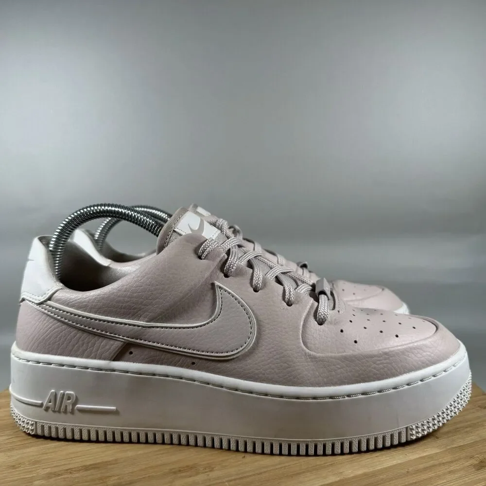 Nike‎ Women's Air Force 1 Sage Low Platinum Leather Sneakers Size 10 CJ1642-002